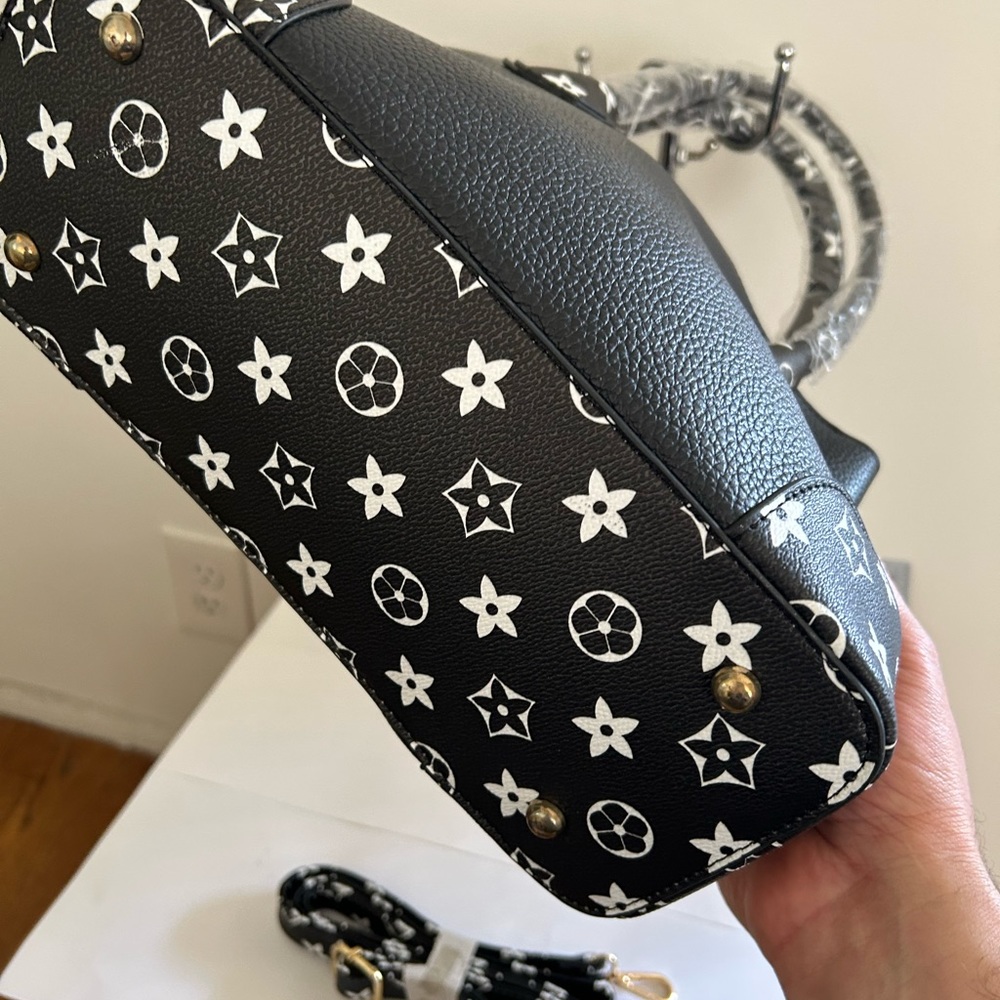 Handbag / shoulder bag - Picture 3 of 8